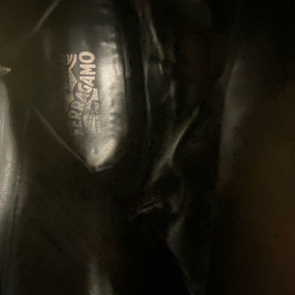 Beautiful boots for jumping on your Harley Davidson or just hanging out in jeans - Picture 5 of 6